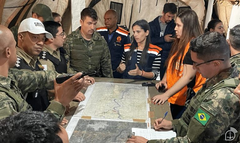 Prontidão e Eficiência: Como os Fuzileiros Navais Garantem Respostas Rápidas em Situações de Desastre