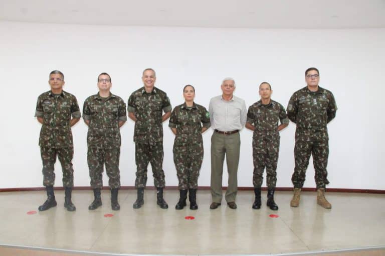 Comando Militar do Nordeste Celebra Realizações e Transições de Militares em Cerimônia Solene