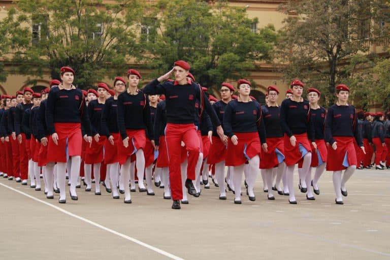 Alunos dos Colégios Militares Brilham no Concurso da EsPCEx com Primeiras Colocações