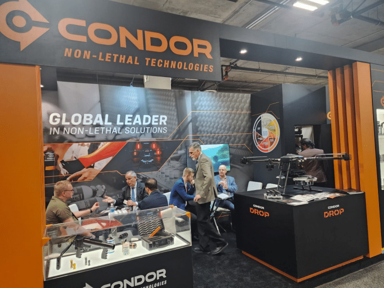 Condor Brilha na Shotshow com Inovações em Tecnologia Não Letal