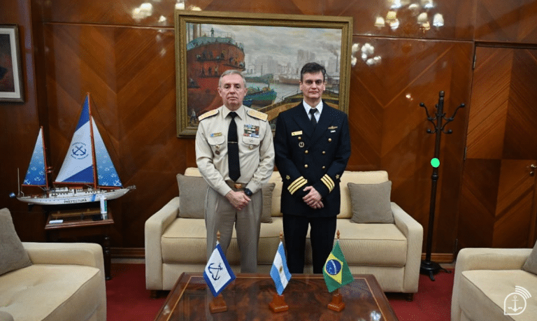 Fortalecimento Marítimo: Intercâmbio entre Autoridades Marítimas do Brasil e Argentina Impulsiona Cooperação Regional