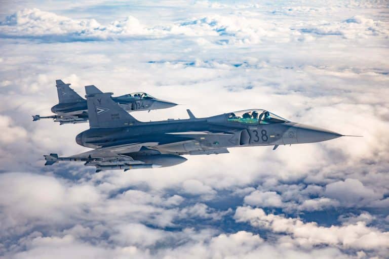 Suécia teme vazamento de tecnologia do Gripen para a Rússia