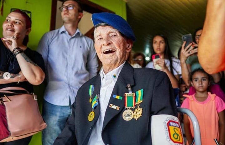 Herói Nacional: Brasil Despede-se do Tenente Antonio Delfes Teixeira aos 102 Anos