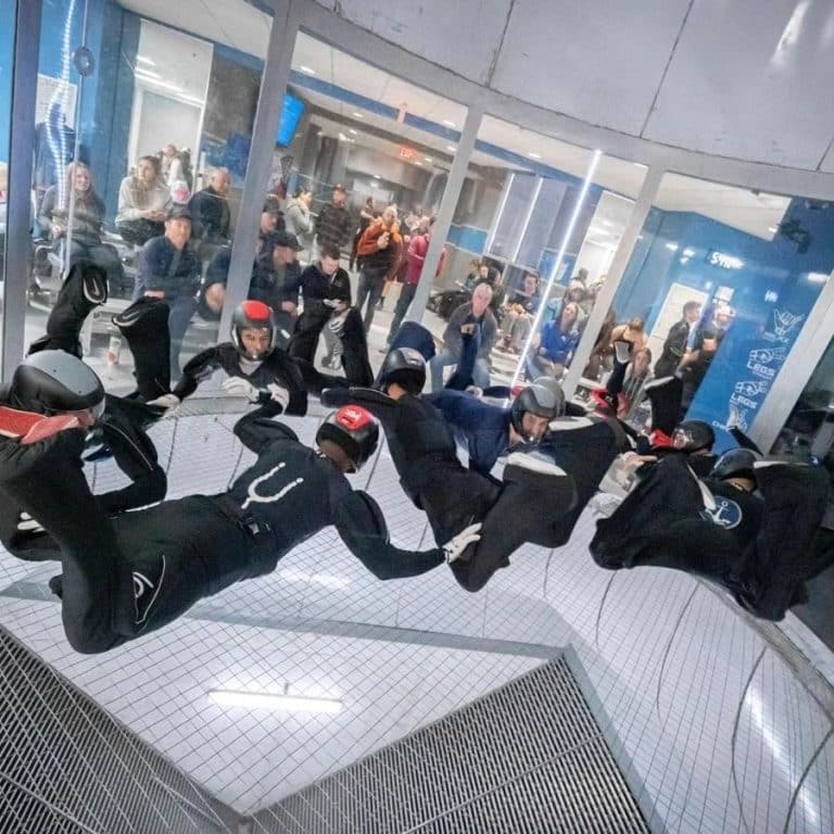 Equipe Netunos da Marinha Brilha no Campeonato Nacional de Paraquedismo Indoor dos EUA