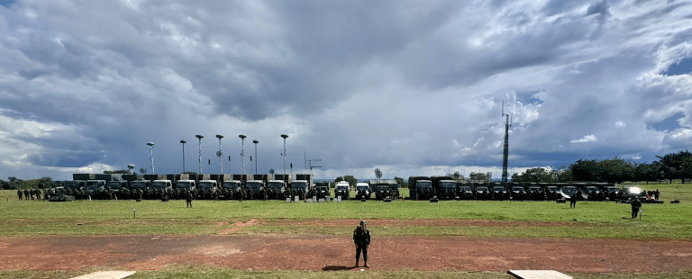 Inovação e Prontidão: Destaques na Visita ao Comando de Comunicações e Guerra Eletrônica do Exército