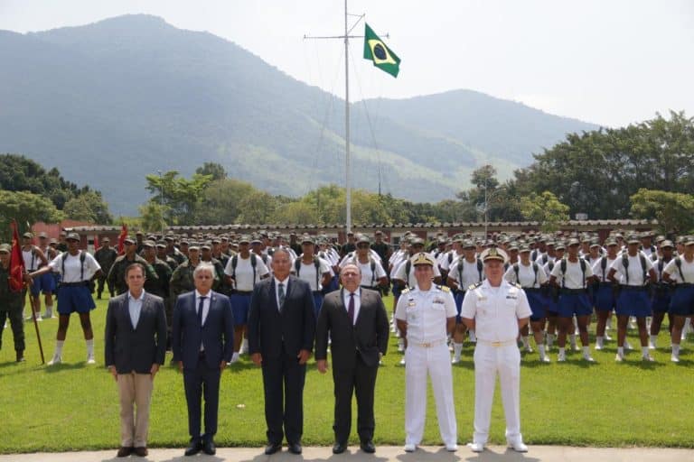 CIAMPA Sob os Holofotes: A Visita do General Pazuello e a Integração de Mulheres no Corpo de Fuzileiros Navais