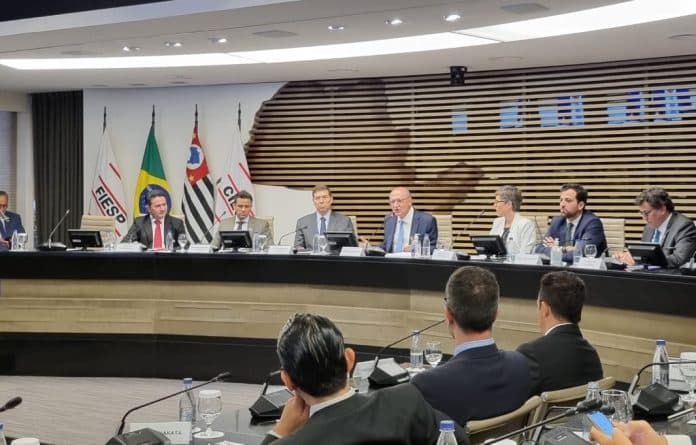 ABIMDE participa do I Encontro Nacional da Indústria e Serviços