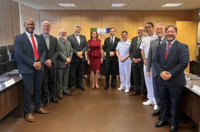 Brasil e República Tcheca fortalecem parceria na indústria de defesa