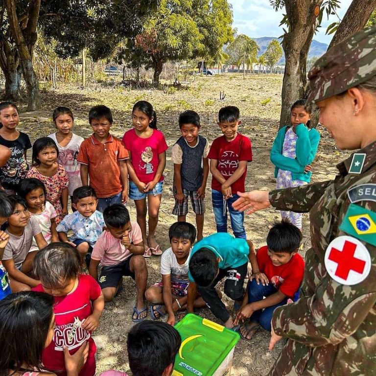 Solidariedade e Saúde na Fronteira: Exército Brasileiro Realiza Ação Cívico-Social em Comunidade Indígena de Roraima