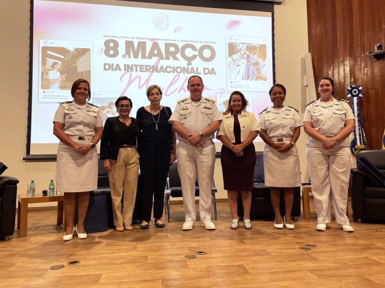 Empoderamento Feminino na Ciência e Tecnologia: Marinha do Brasil Ilumina Caminho para a Inclusão e Inovação