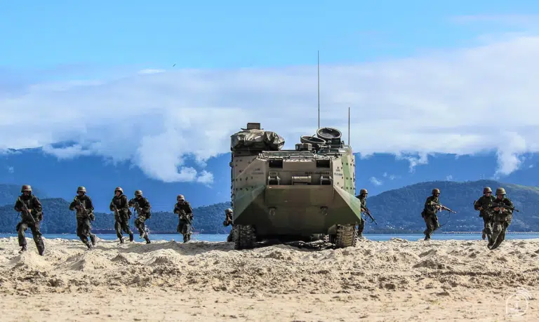 Força e Coragem em Cada Missão: Desvendando os Segredos dos Fuzileiros Navais Brasileiros