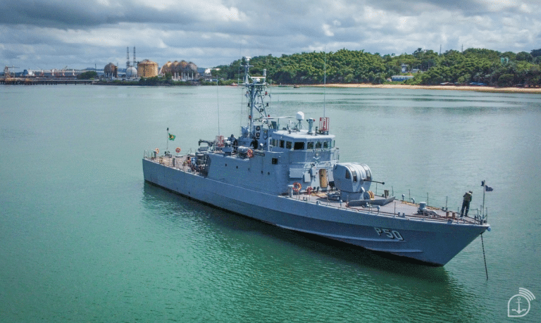 DEPORTEX LE/2024: Marinha Fortalece Defesa de Porto Estratégico em Salvador