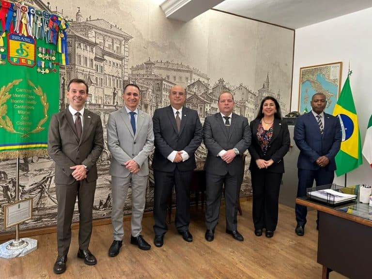 REMEMORANDO A BRAVURA: PALESTRA DESTACA A CONTRIBUIÇÃO DA FEB NA ITÁLIA DURANTE A SEGUNDA GUERRA