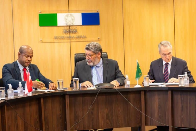 BRASIL E ÁUSTRIA FORTALECEM PARCERIAS EM DIÁLOGO DAS INDÚSTRIAS DE DEFESA