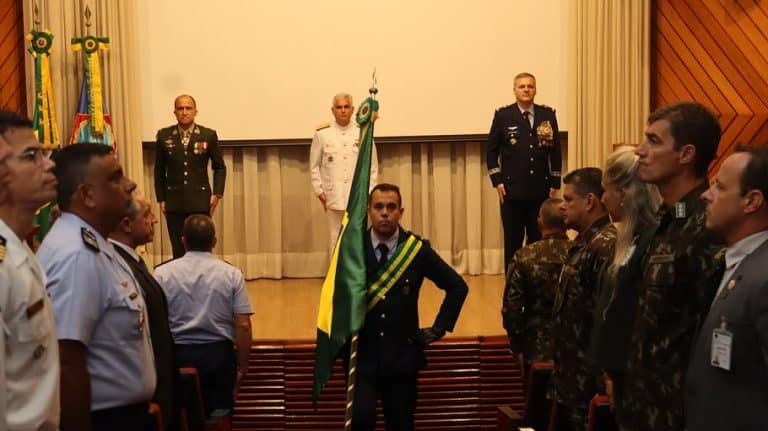 ESCOLA SUPERIOR DE GUERRA ANUNCIA NOVO SUBCOMANDANTE