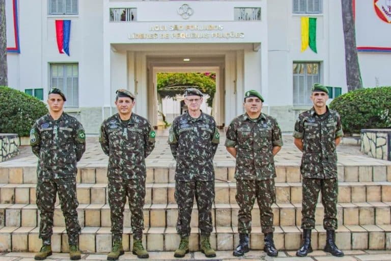 COMANDANTE MILITAR DA AMAZÔNIA INSPIRA FUTUROS SARGENTOS NA ESA COM SUA VISIONÁRIA PALESTRA