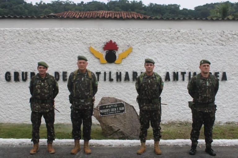 General André Luís Novaes Miranda Visita o 2º GAAAe e Avalia Capacidades Operacionais