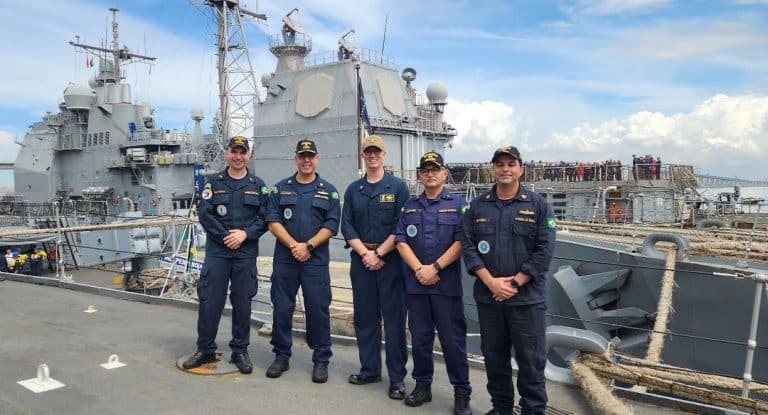 ENCONTRO DE FÉ E FRATERNIDADE: MARINHA DO BRASIL RECEBE CAPELÃO AMERICANO