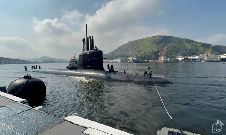 MARINHA CELEBRA PRIMEIRA ATRACAÇÃO DO SUBMARINO “HUMAITÁ” EM MOCANGUÊ
