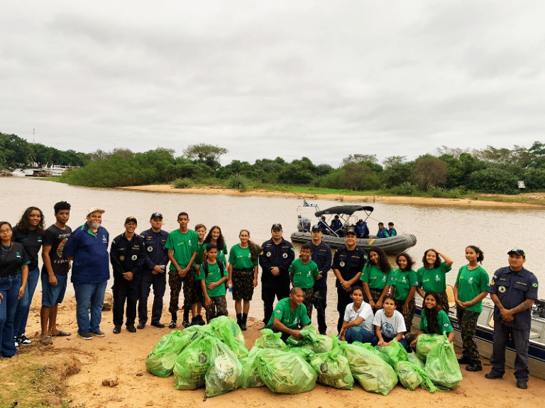 CONSERVAÇÃO DO PANTANAL: AGÊNCIA FLUVIAL DE CÁCERES LIDERA MUTIRÃO PELO DIA MUNDIAL DA ÁGUA