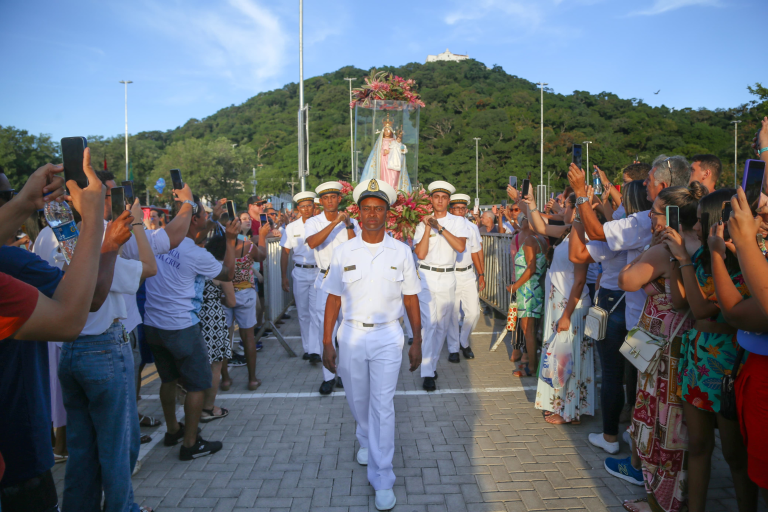 ESCOLA DE APRENDIZES-MARINHEIROS DO ESPÍRITO SANTO CELEBRA 454 ANOS DA FESTA DA PENHA