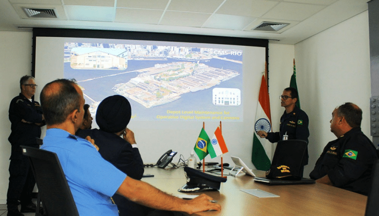 MARINHAS DO BRASIL E DA ÍNDIA FORTALECEM LAÇOS COM ENCONTRO TÉCNICO SOBRE MANUTENÇÃO NAVAL