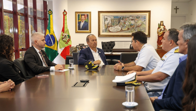 Com5ºDN e Governo de Santa Catarina Firmam Parcerias para Fortalecer Segurança e Patrimônio Cultural