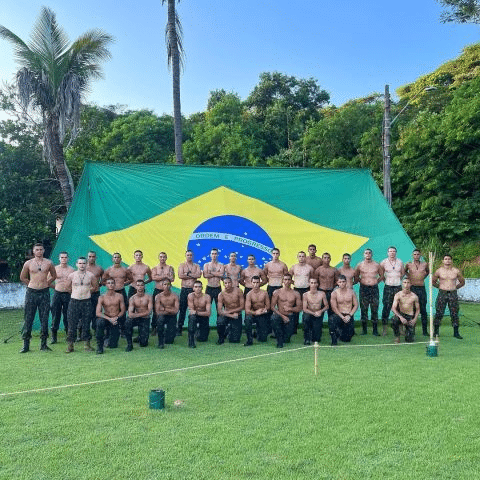 CERIMÔNIA DA ALVORADA FESTIVA MARCA O FIM DO INTERNATO DO NPOR EM VILA VELHA