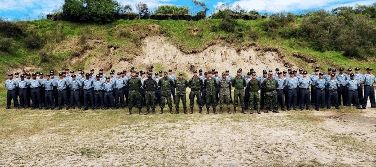 PREPARO E PRECISÃO: GUARDAS-MARINHA E MARINHEIROS-RECRUTAS DO NFRN REALIZAM TREINAMENTO DE TIRO EM PELOTAS
