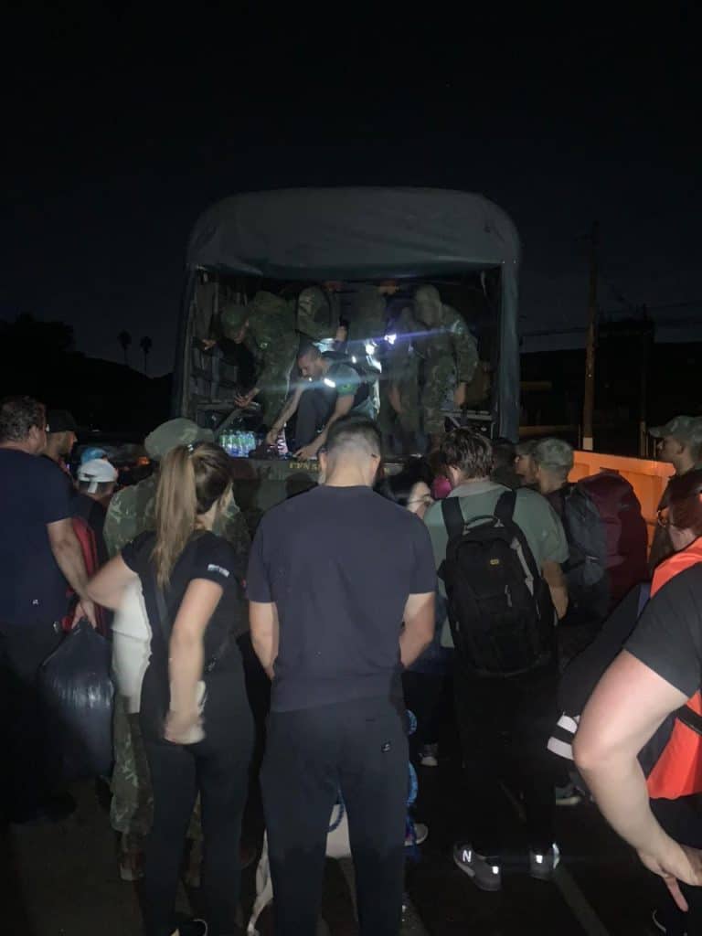 FUZILEIROS NAVAIS DOS PAMPAS REALIZAM RESGATE HEROICO EM PORTO ALEGRE