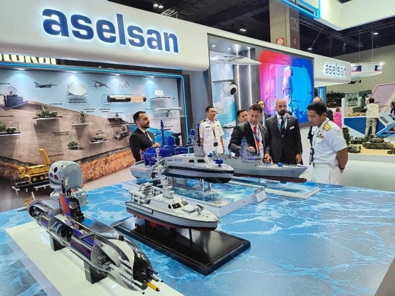 BRASIL DEMONSTRA FORÇA E INOVAÇÃO NA 18ª FEIRA DEFENCE SERVICES ASIA