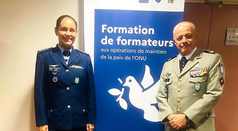 INSTRUTORES DO CCOPAB SE DESTACAM EM CAPACITAÇÃO INTERNACIONAL NA FRANÇA