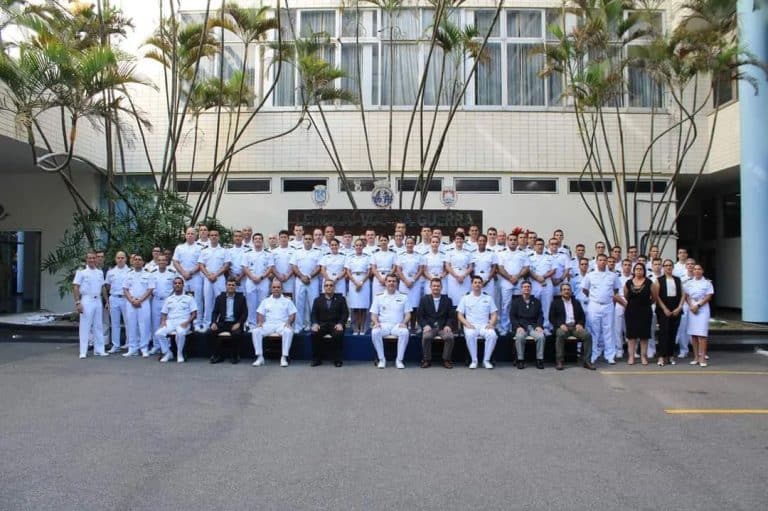 Escola de Guerra Naval Celebra Encerramento da Primeira Turma de 2024 do Curso de Estado-Maior para Oficiais Intermediários