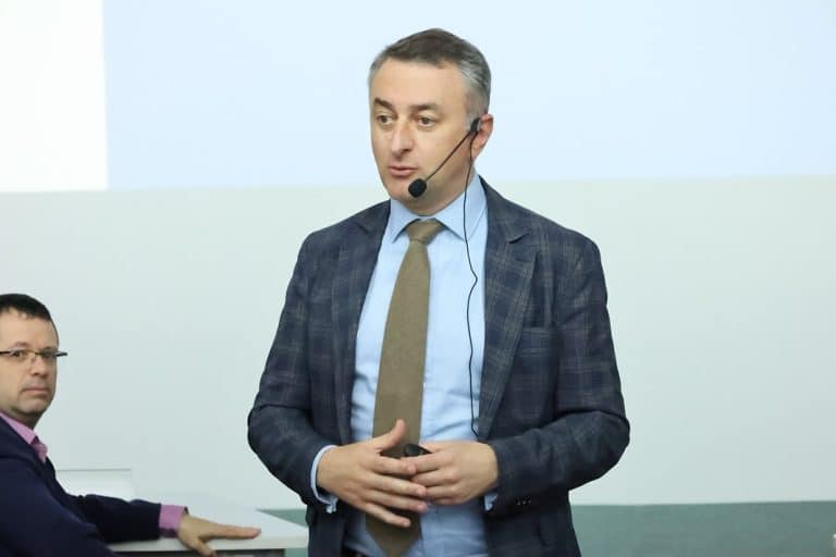 PROFESSOR DO KING’S COLLEGE LONDON MINISTRA PALESTRA NA ESCOLA SUPERIOR DE DEFESA