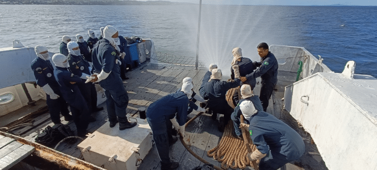 NAVIOS HIDROGRÁFICOS: GARANTINDO SEGURANÇA NAS ÁGUAS BRASILEIRAS