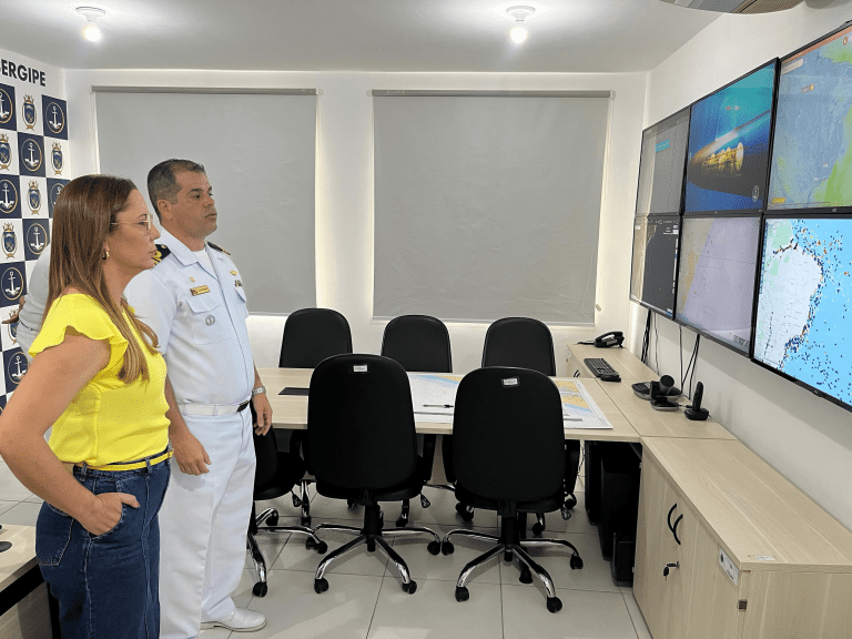 DEPUTADA FEDERAL DELEGADA KATARINA FEITOZA VISITA A CAPITANIA DOS PORTOS DE SERGIPE