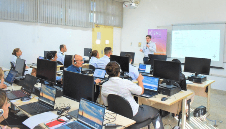 DHN SEDIA CURSO INTERNACIONAL SOBRE CARTAS DE NAVEGAÇÃO ELETRÔNICA