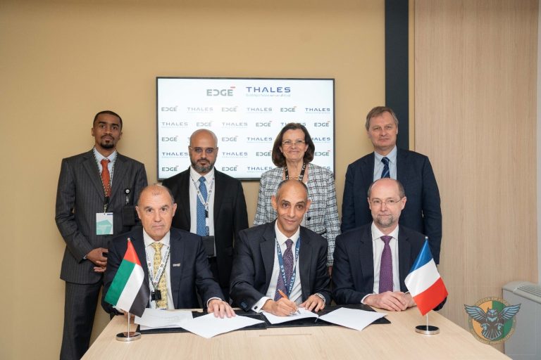 Colaboração entre EDGE e Thales visa avançar tecnologias de comunicação nos Emirados Árabes
