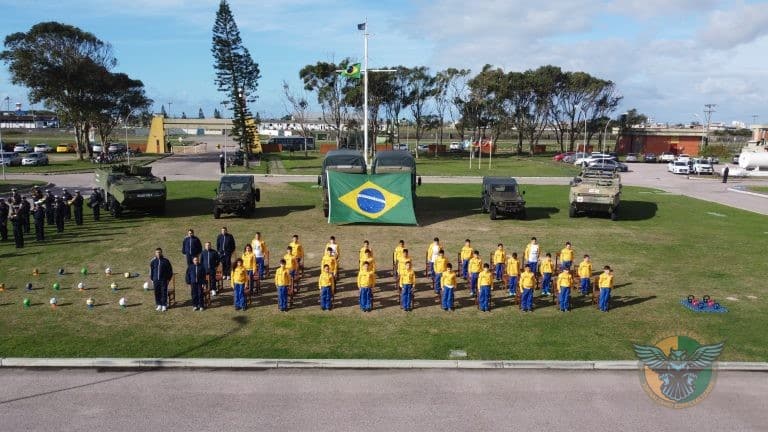 Grupamento de Fuzileiros Navais do Rio Grande lança programa de esporte para jovens