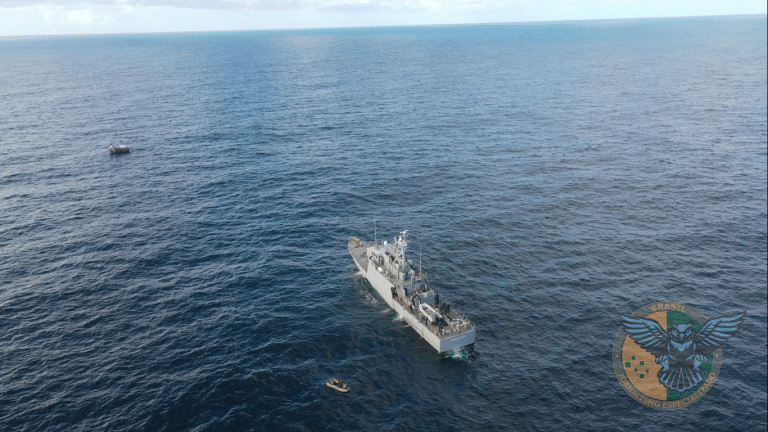 NAVIO-PATRULHA “GRAVATAÍ” DESTACA-SE EM AÇÕES DE PATRULHA NO LITORAL BAIANO E SERGIPANO
