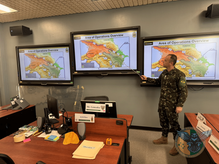 PRIMEIRO MILITAR DO EXÉRCITO BRASILEIRO CONCLUI CURSO DE EXCELÊNCIA NOS EUA