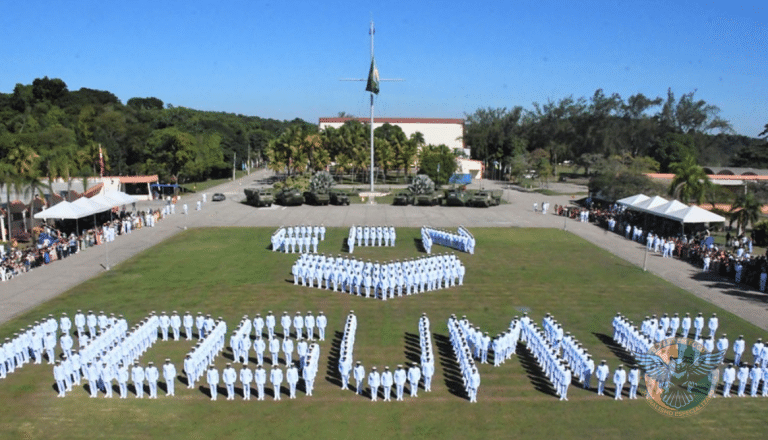 Cerimônia do CIASC Promove Sargentos e Homenageia Músicos