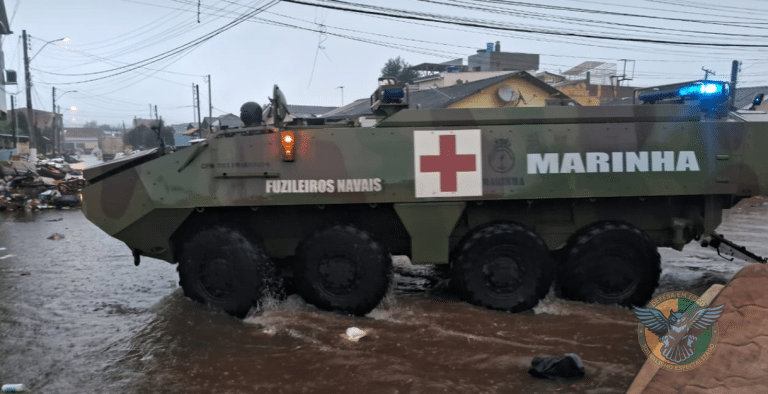 Fuzileiros Navais resgatam 600 pessoas e completam 50 dias no RS