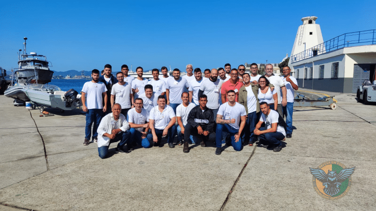Capitania dos Portos do Rio qualifica marinheiros e pescadores