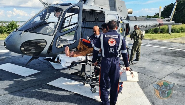 EsqdHU-91 realiza resgate aeromédico em Novo Airão com apoio do SAMU