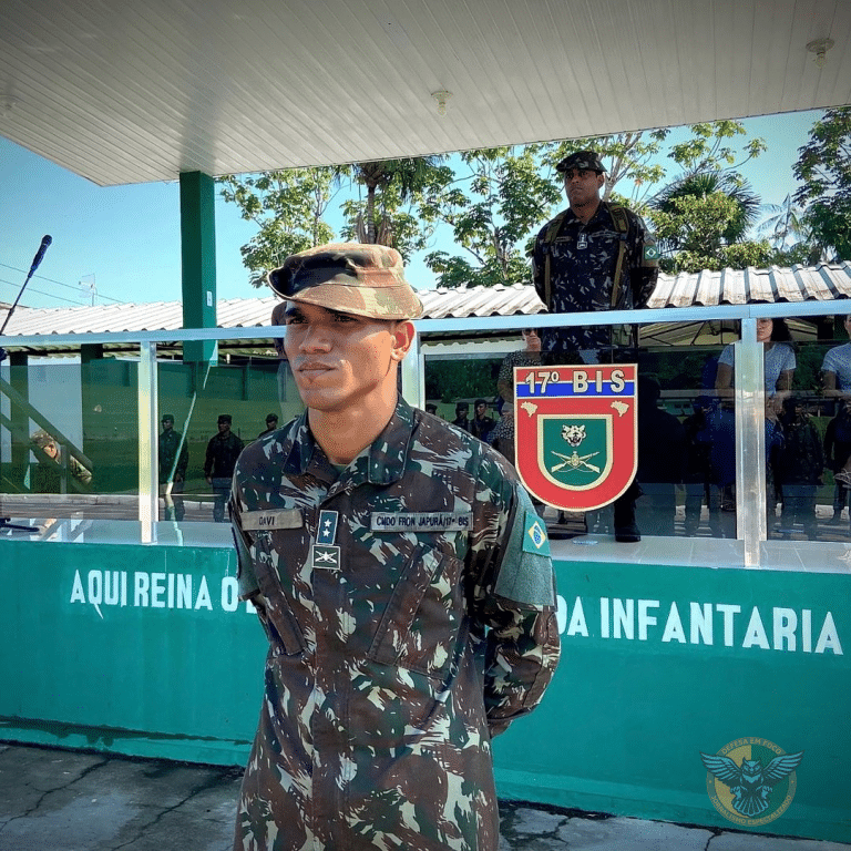 1º Tenente Davi é Homenageado em Solenidade de Despedida pelo 17º BIS