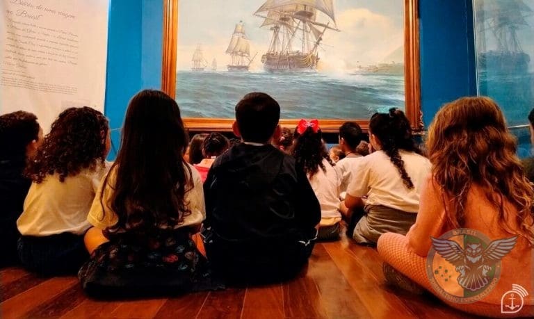 MARINHA PROMOVE CONSCIENTIZAÇÃO AMBIENTAL PARA ALUNOS DE ESCOLA PÚBLICA