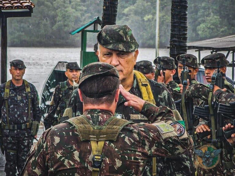 Visita do General Novaes destaca operações na fronteira Brasil-Guiana Francesa
