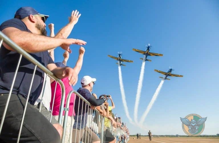 Esquadrilha da Fumaça encanta o Brasil e o mundo há mais de sete décadas