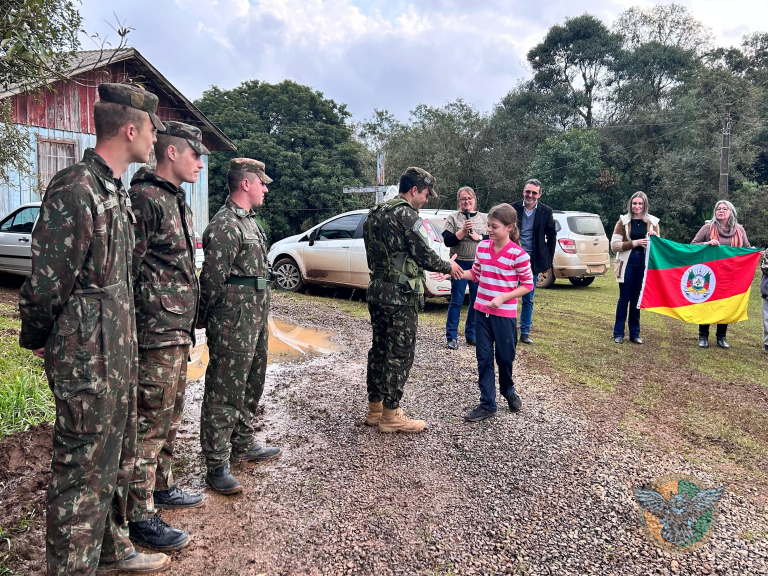 Exército Brasileiro recebe homenagem na Serra Gaúcha